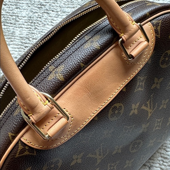 Louis Vuitton Trouville - Picture 7 of 12